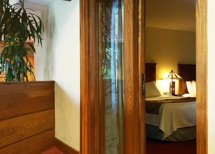 Pere Marquette Lodge & Conference Ctr; BW Premier Collection